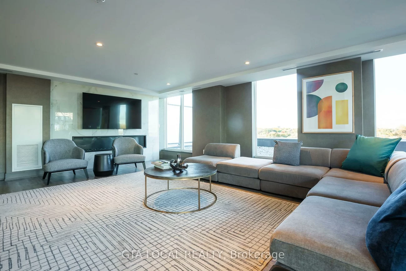 185, Deerfield, Central Newmarket, Newmarket