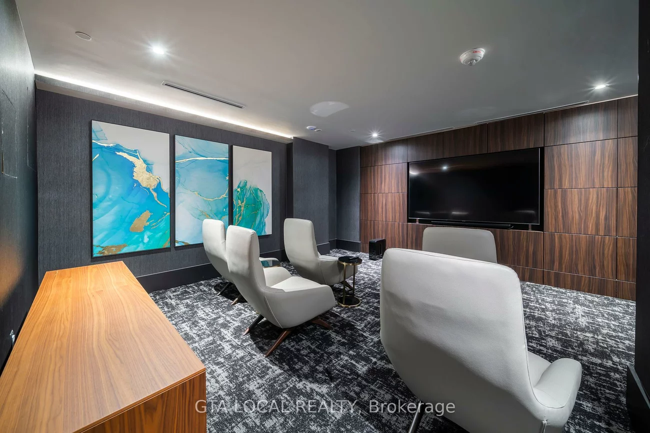 185, Deerfield, Central Newmarket, Newmarket