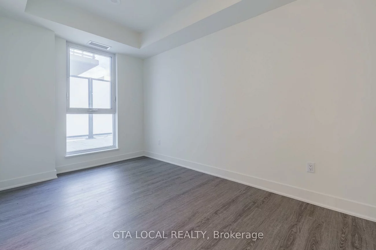 185, Deerfield, Central Newmarket, Newmarket