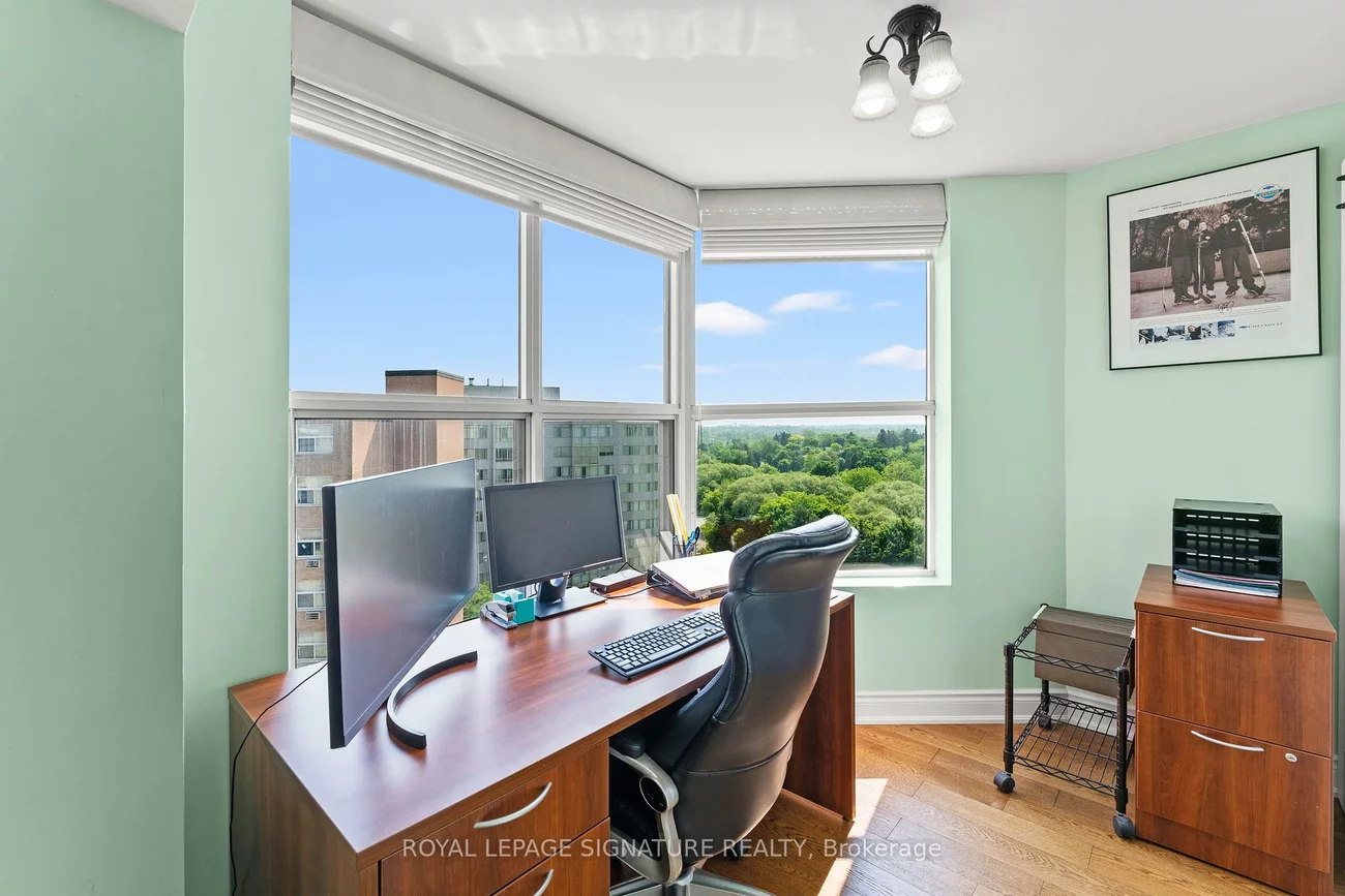 250, Davis, Central Newmarket, Newmarket