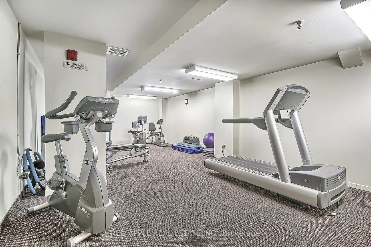 250, Davis, Central Newmarket, Newmarket