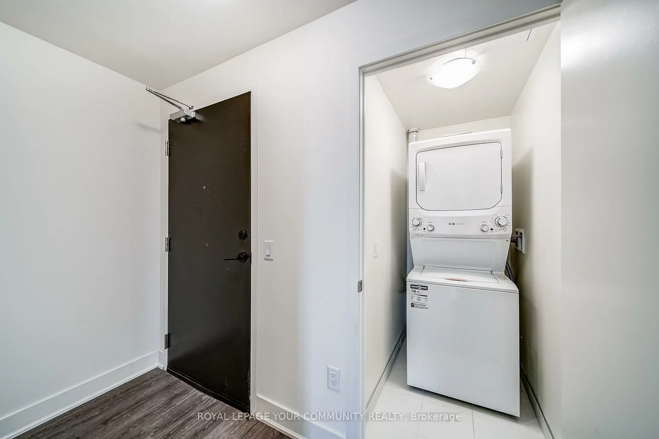 185, Deerfield, Central Newmarket, Newmarket