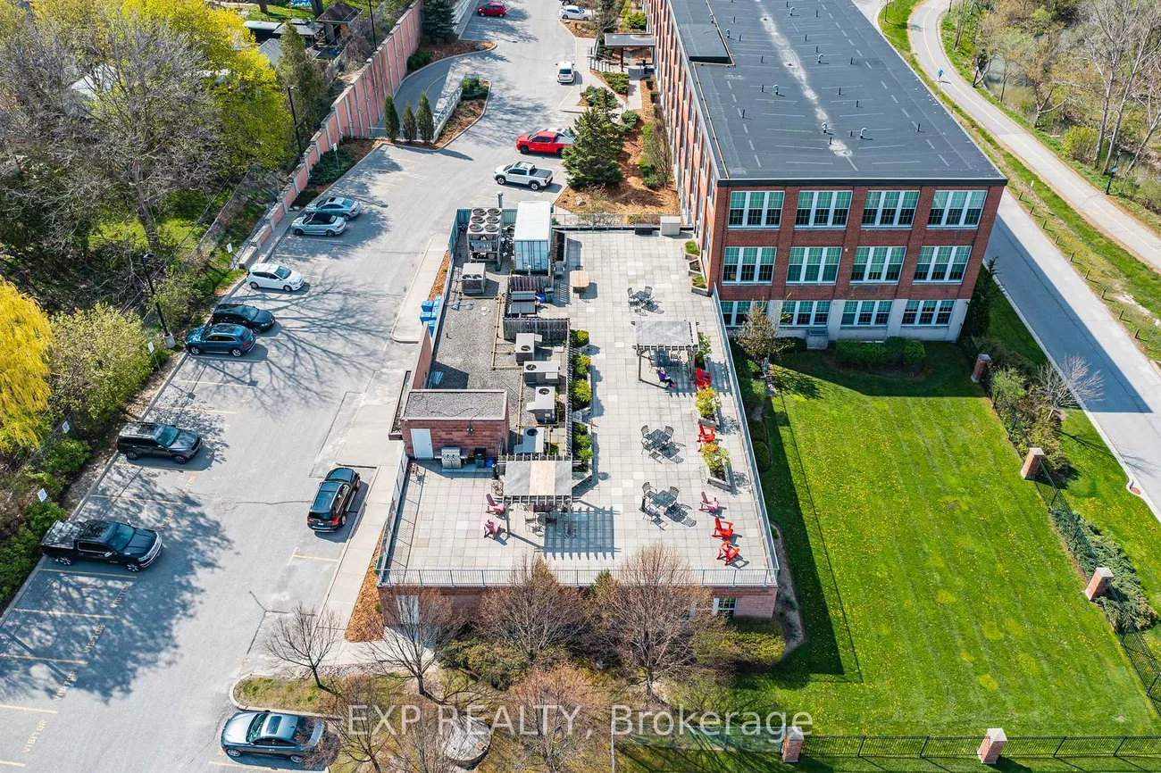 543, Timothy, Central Newmarket, Newmarket
