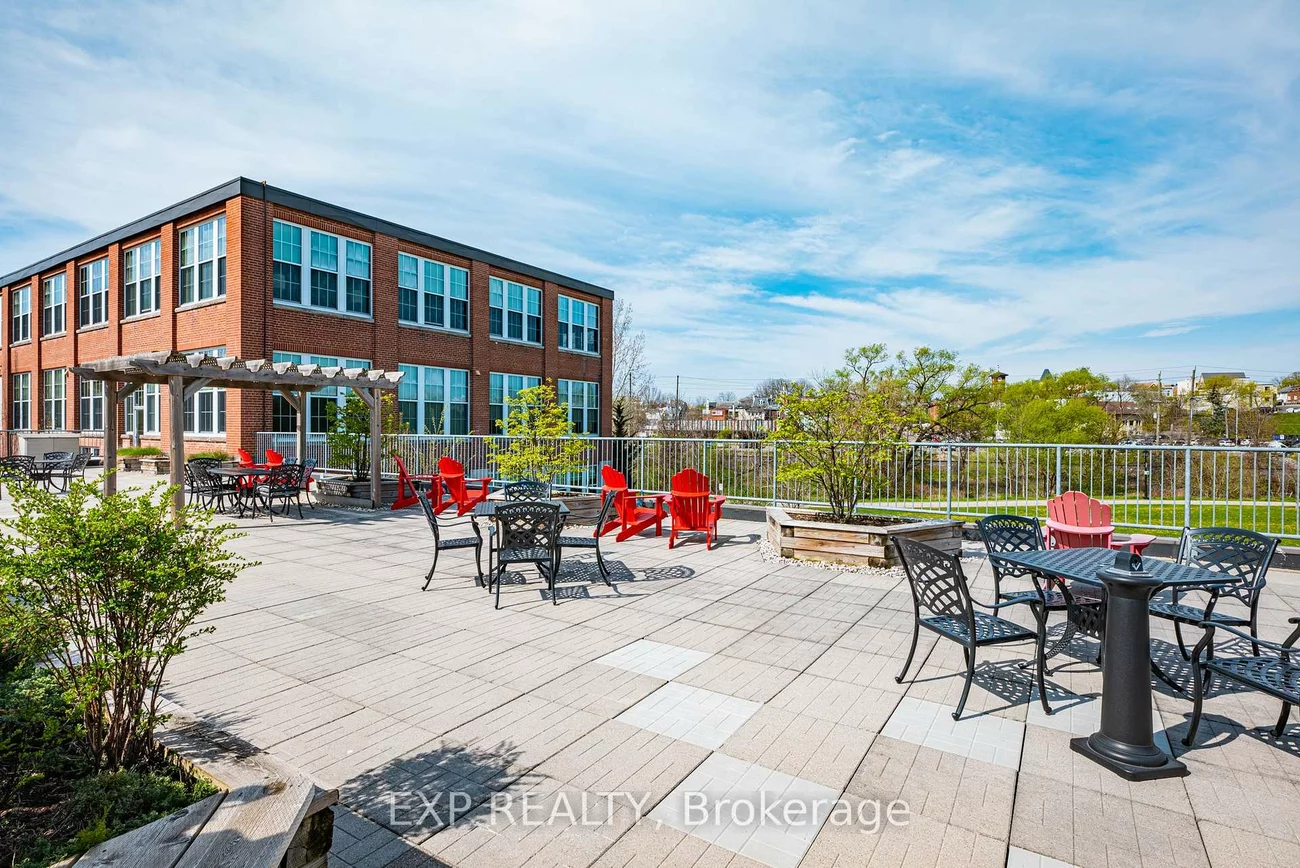 543, Timothy, Central Newmarket, Newmarket