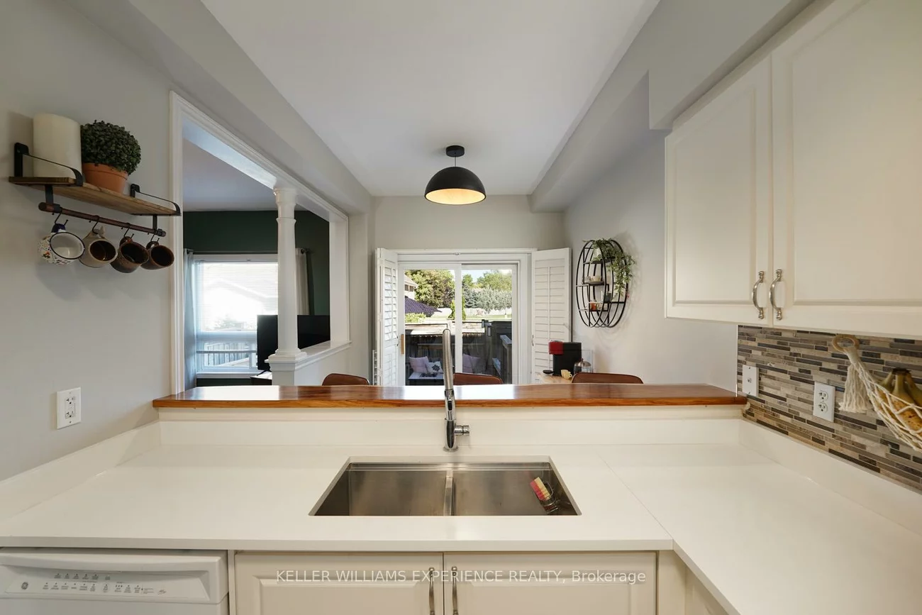 1087, Brook Gardens Marsh, Huron Heights-Leslie Valley, Newmarket