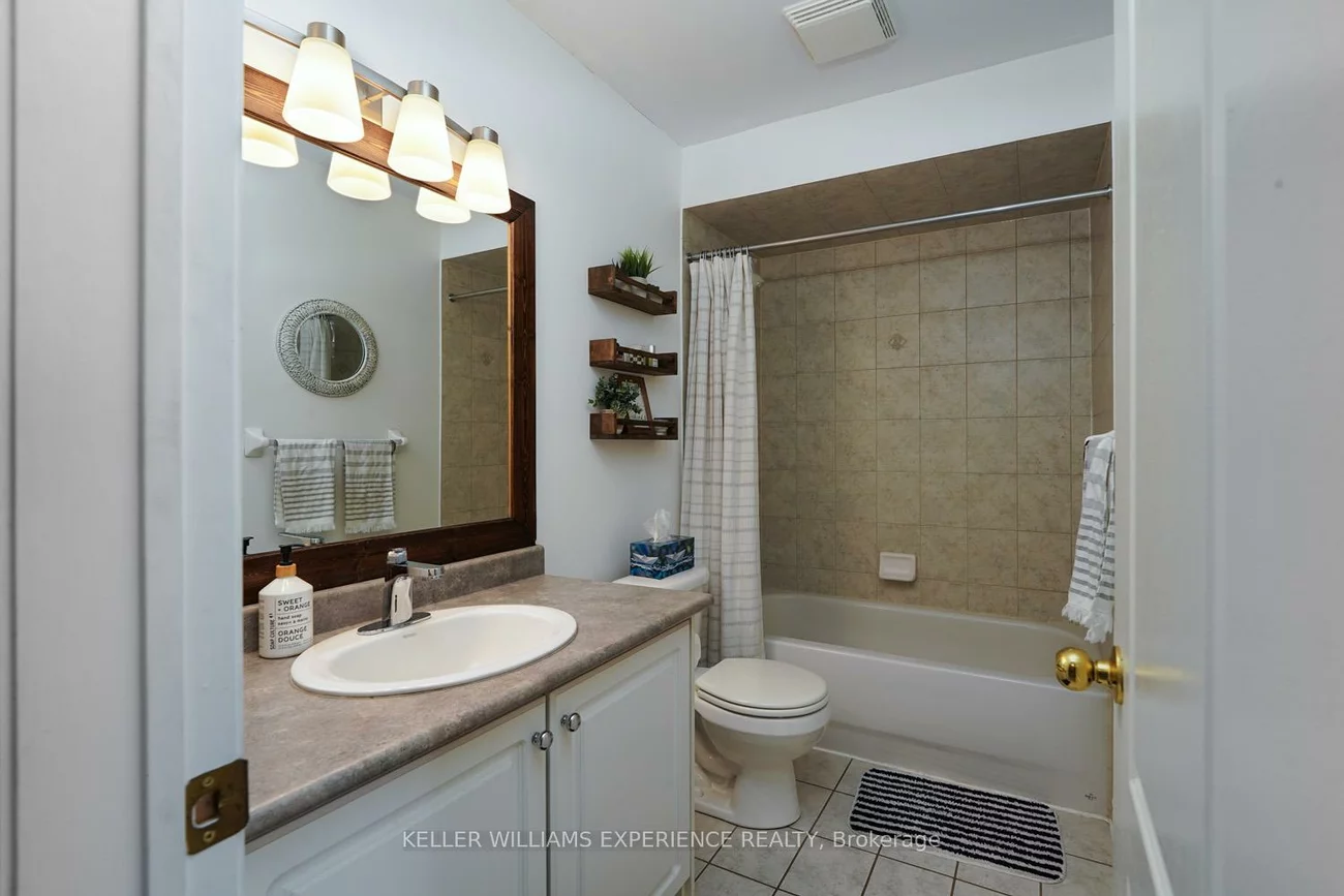 1087, Brook Gardens Marsh, Huron Heights-Leslie Valley, Newmarket
