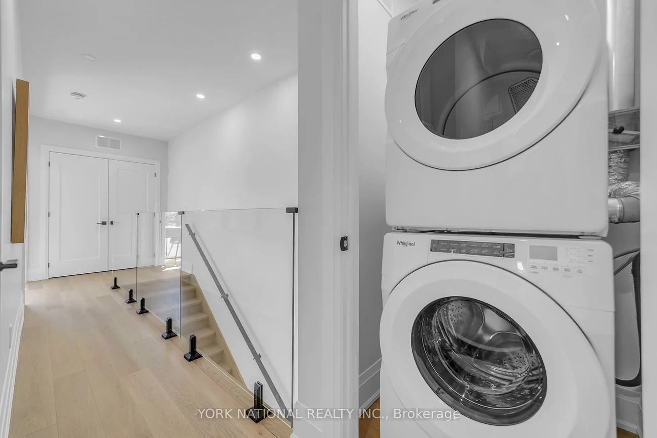 59, Charles, Central Newmarket, Newmarket
