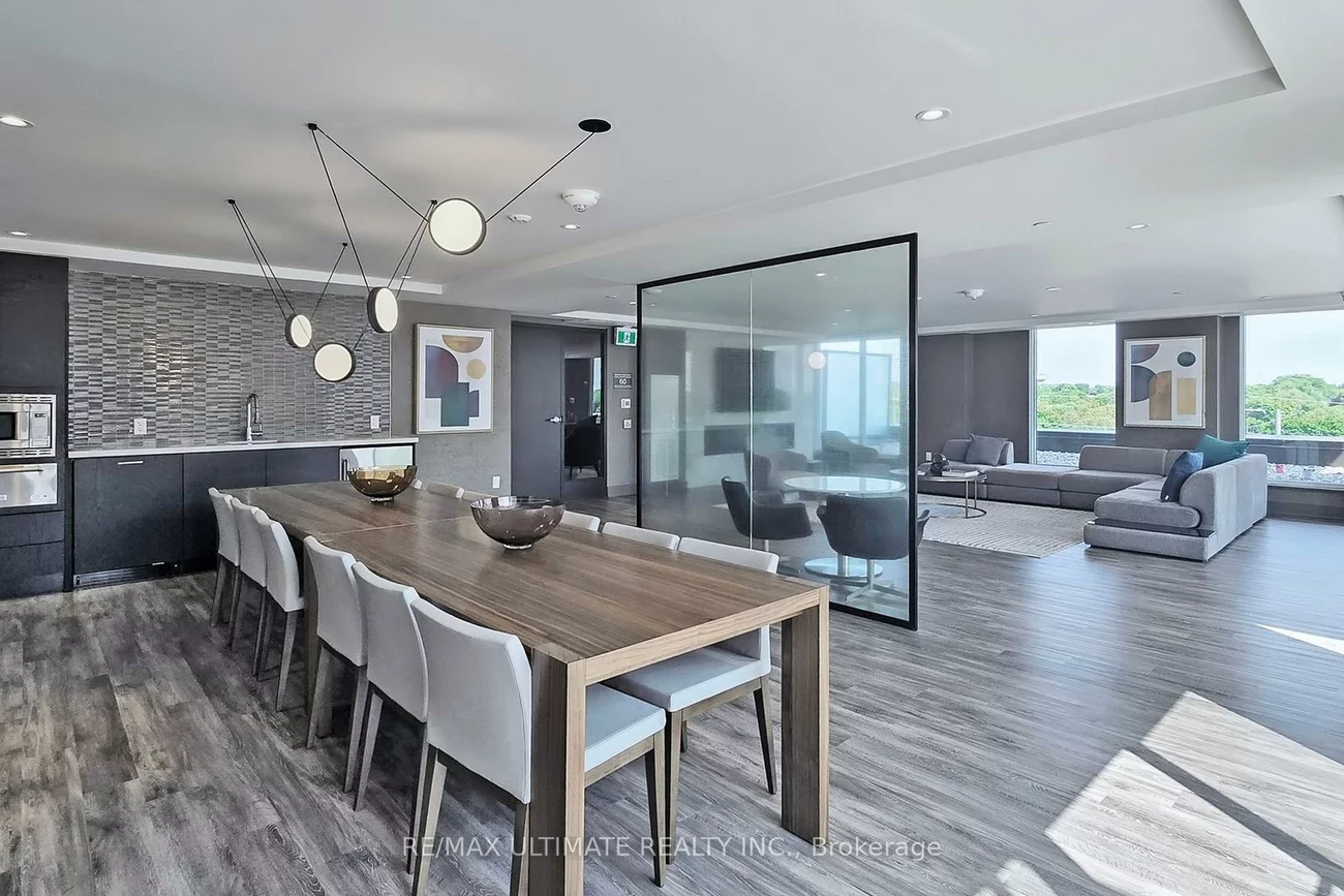 185, Deerfield, Central Newmarket, Newmarket