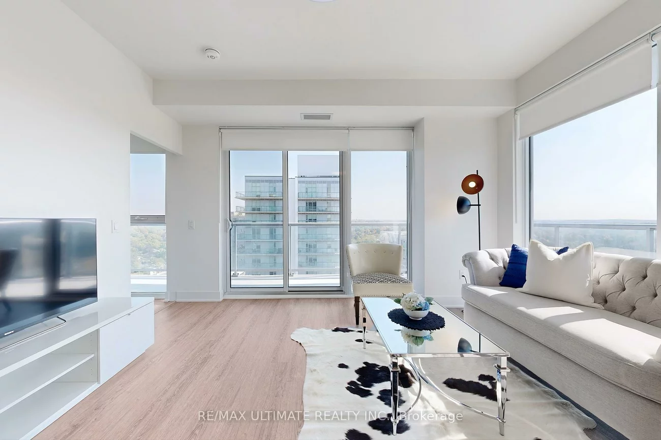 185, Deerfield, Central Newmarket, Newmarket