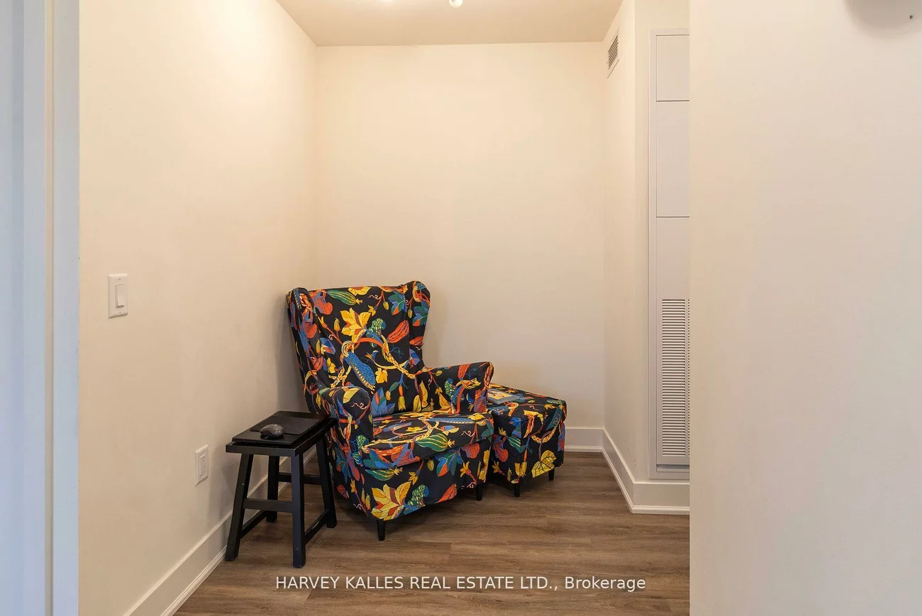 185, Deerfield, Central Newmarket, Newmarket
