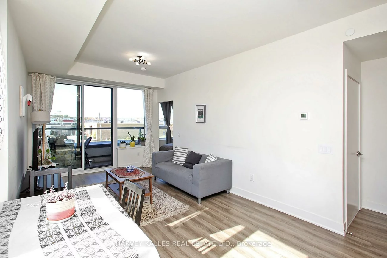 185, Deerfield, Central Newmarket, Newmarket
