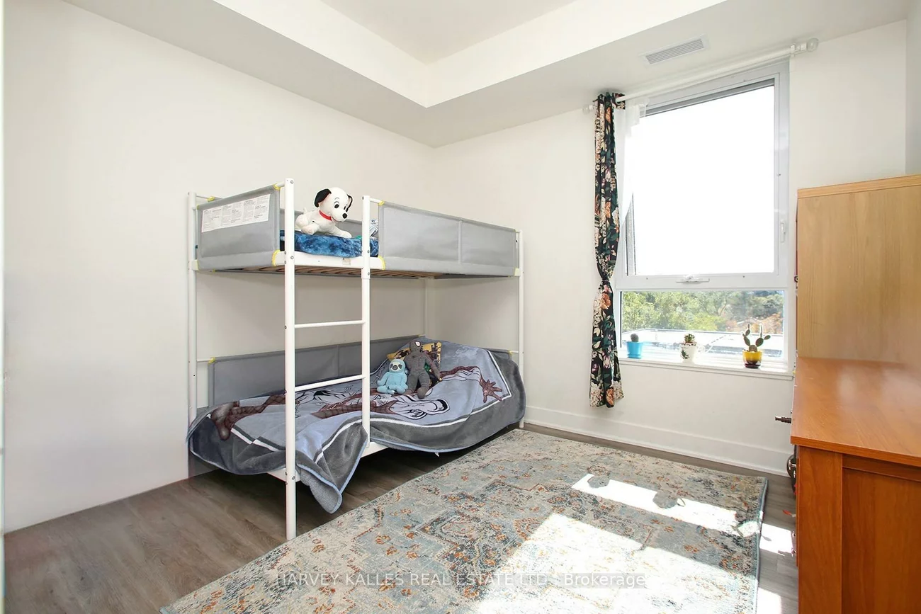 185, Deerfield, Central Newmarket, Newmarket
