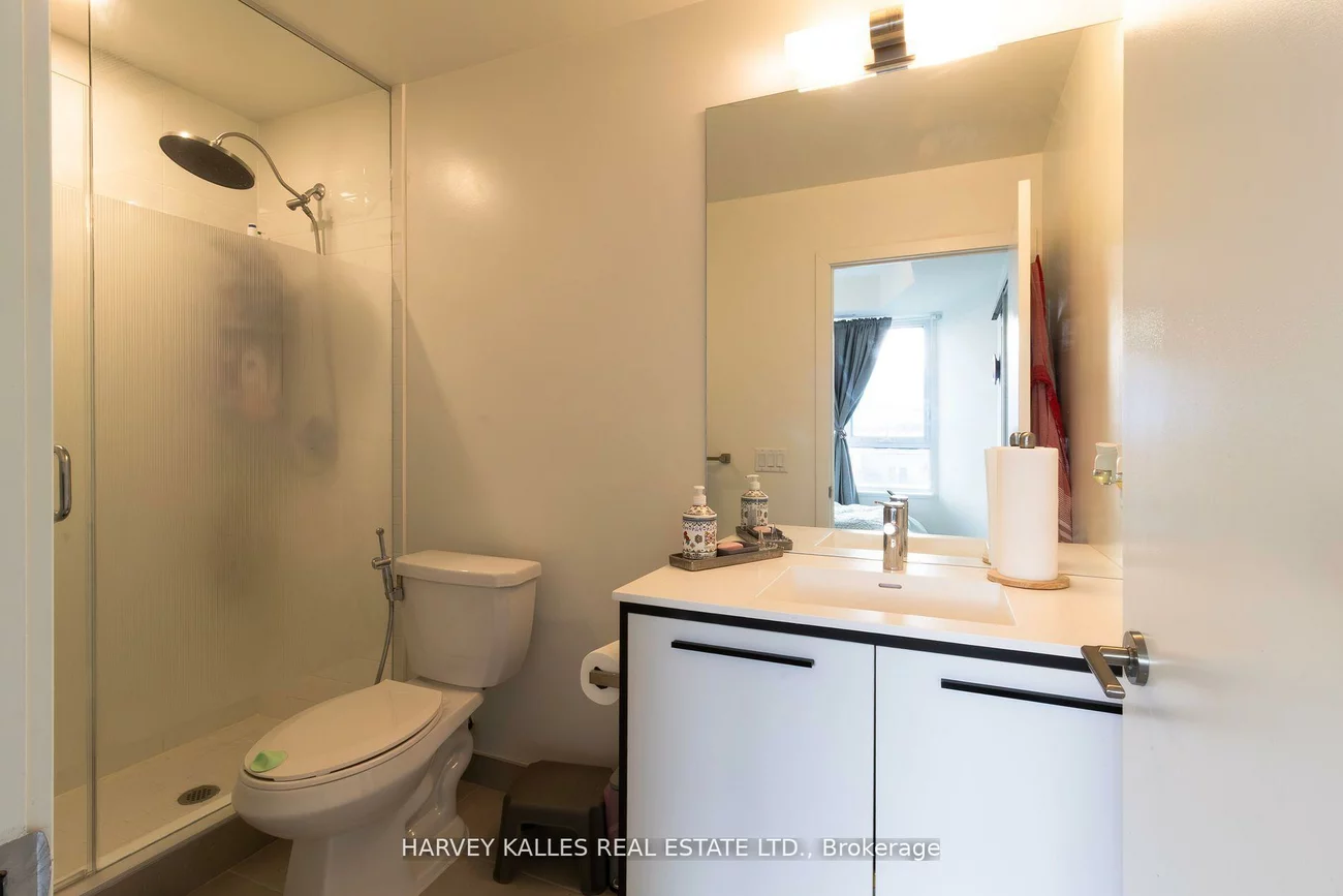 185, Deerfield, Central Newmarket, Newmarket