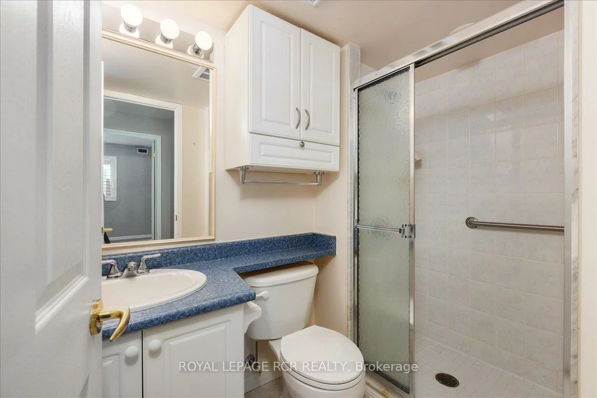 900, Bogart Mill, Gorham-College Manor, Newmarket