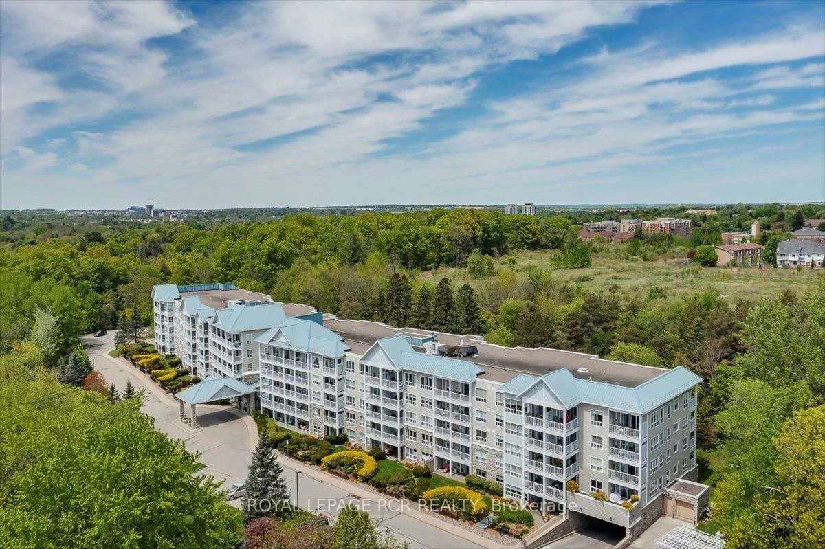 900, Bogart Mill, Gorham-College Manor, Newmarket