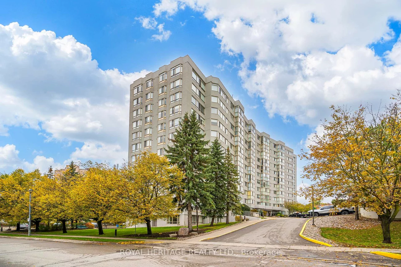 270, Davis, Central Newmarket, Newmarket