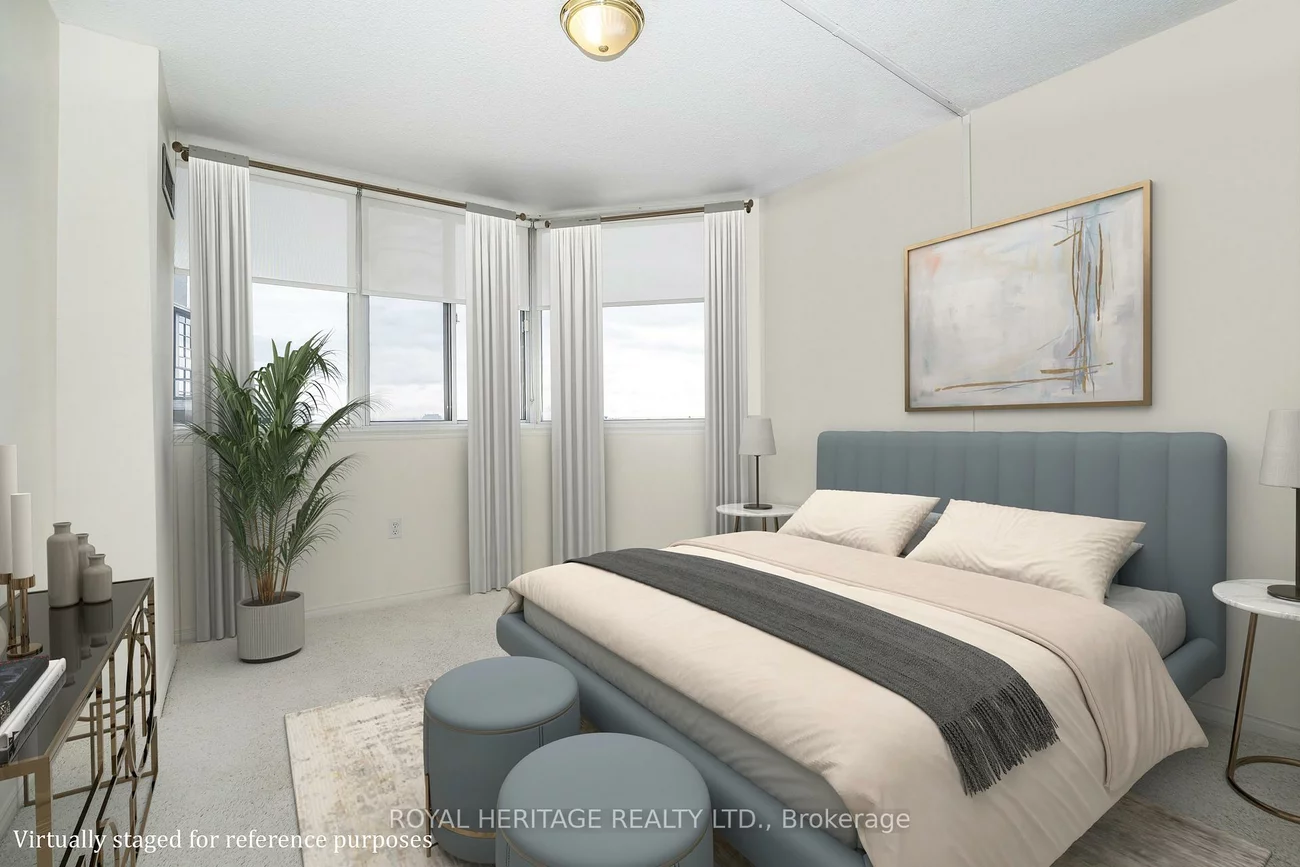 270, Davis, Central Newmarket, Newmarket