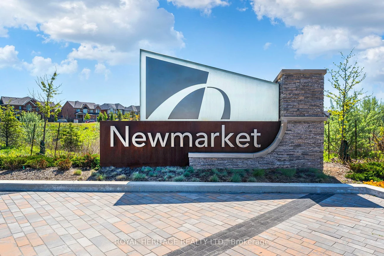 270, Davis, Central Newmarket, Newmarket