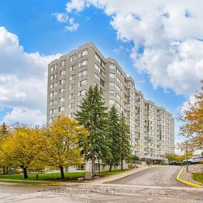 270, Davis, Central Newmarket, Newmarket