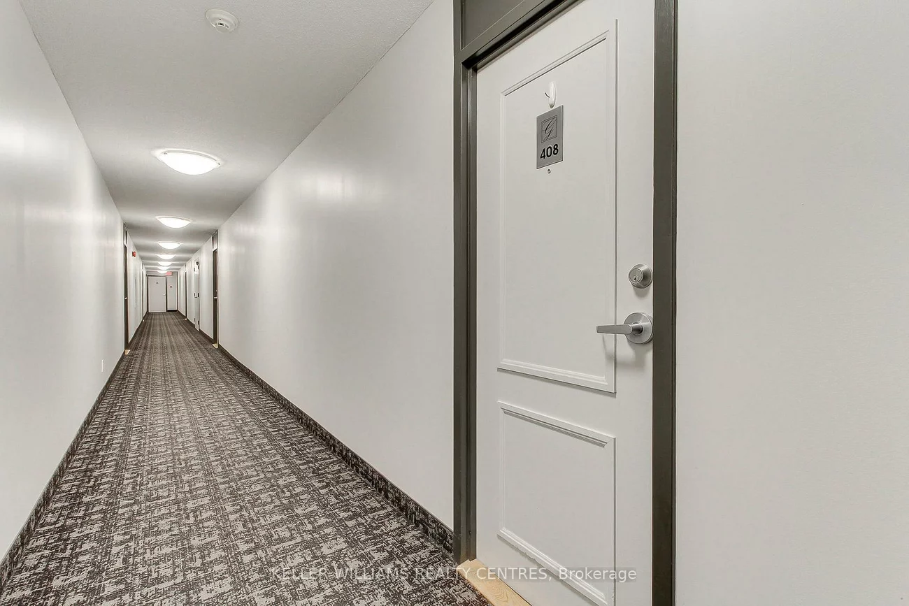 260, Davis, Central Newmarket, Newmarket