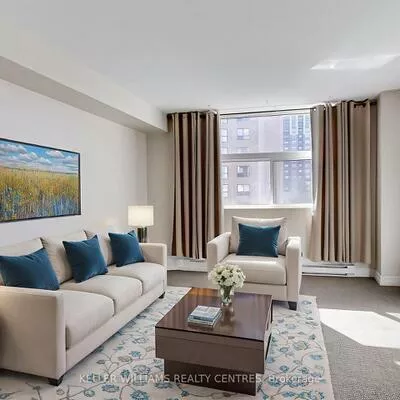 260, Davis, Central Newmarket, Newmarket