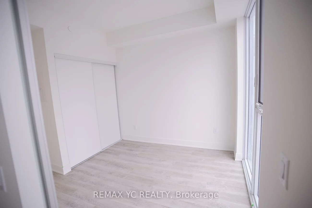 185, Deerfield, Central Newmarket, Newmarket