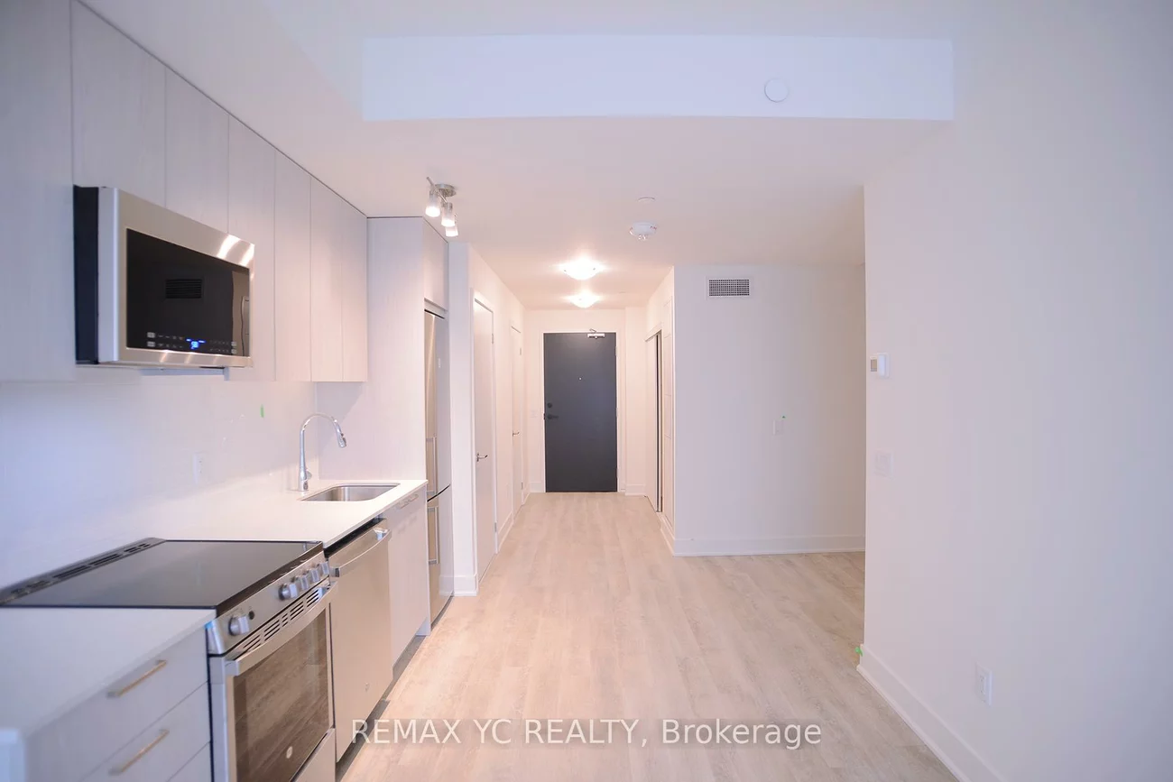 185, Deerfield, Central Newmarket, Newmarket