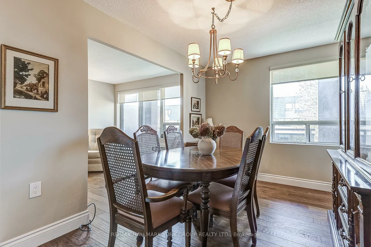 155, Main, Bristol-London, Newmarket