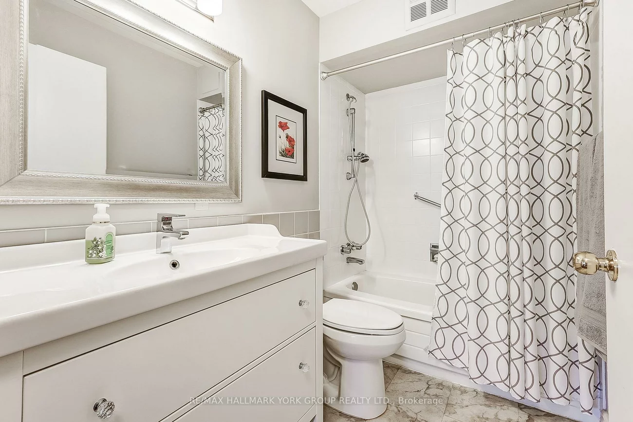 155, Main, Bristol-London, Newmarket