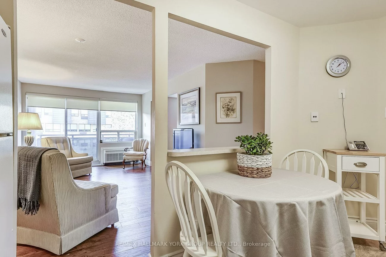 155, Main, Bristol-London, Newmarket