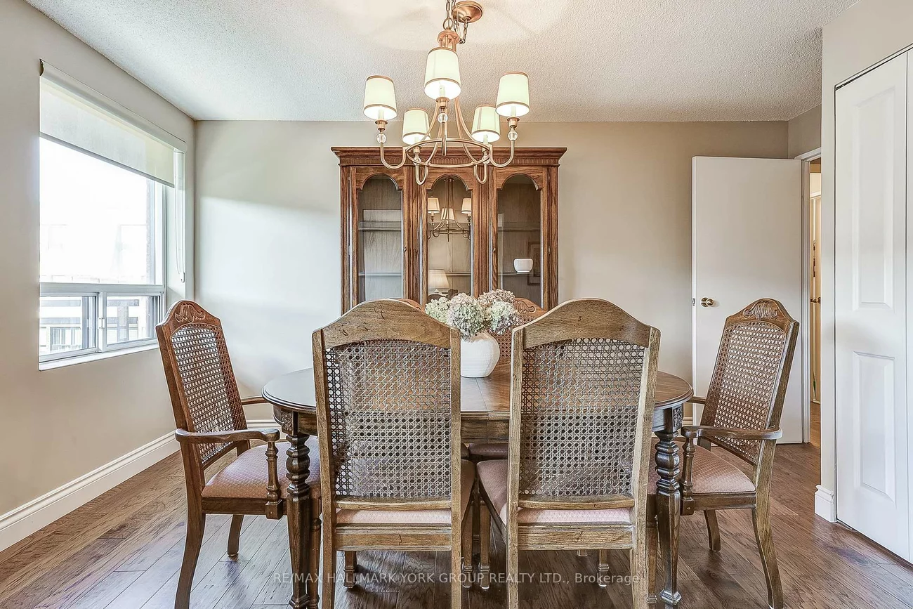 155, Main, Bristol-London, Newmarket