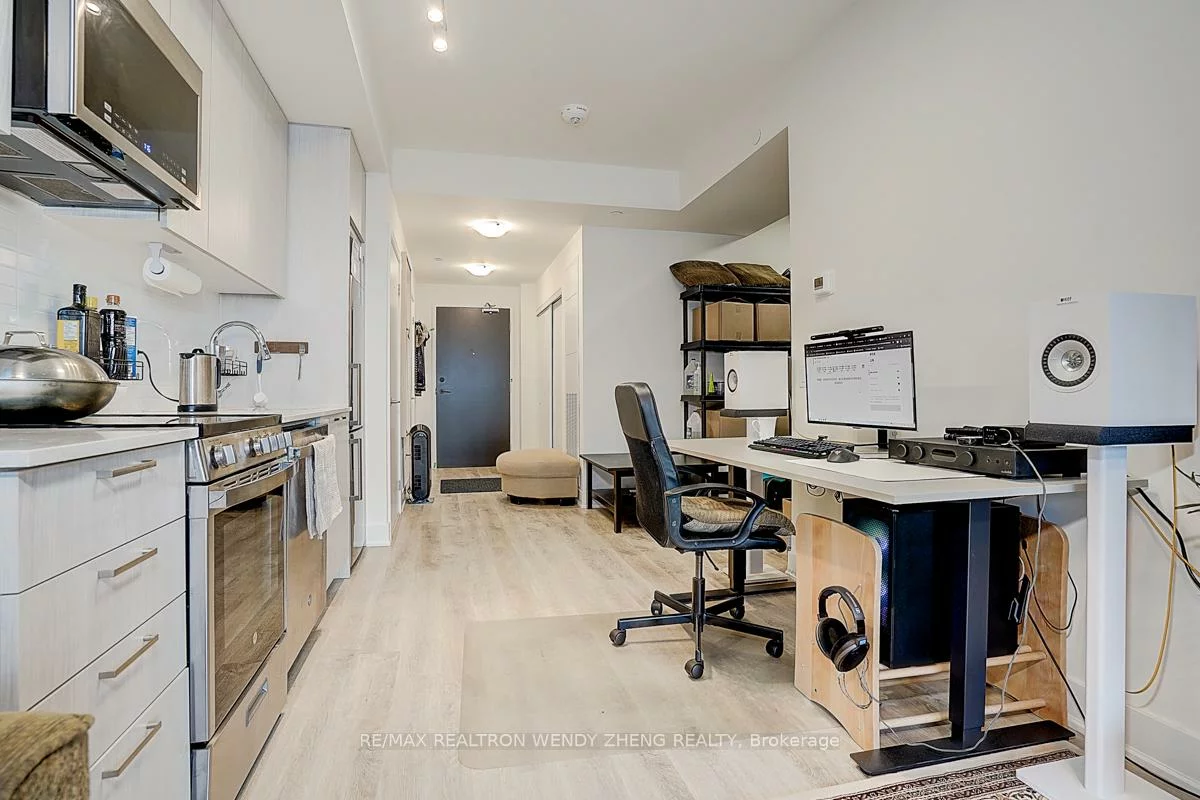 185, Deerfield, Central Newmarket, Newmarket