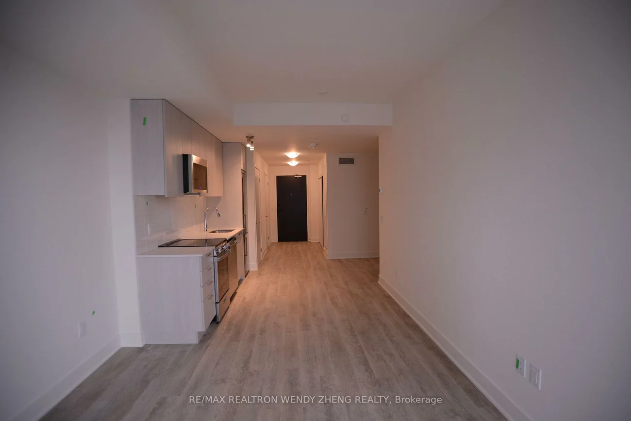 185, Deerfield, Central Newmarket, Newmarket