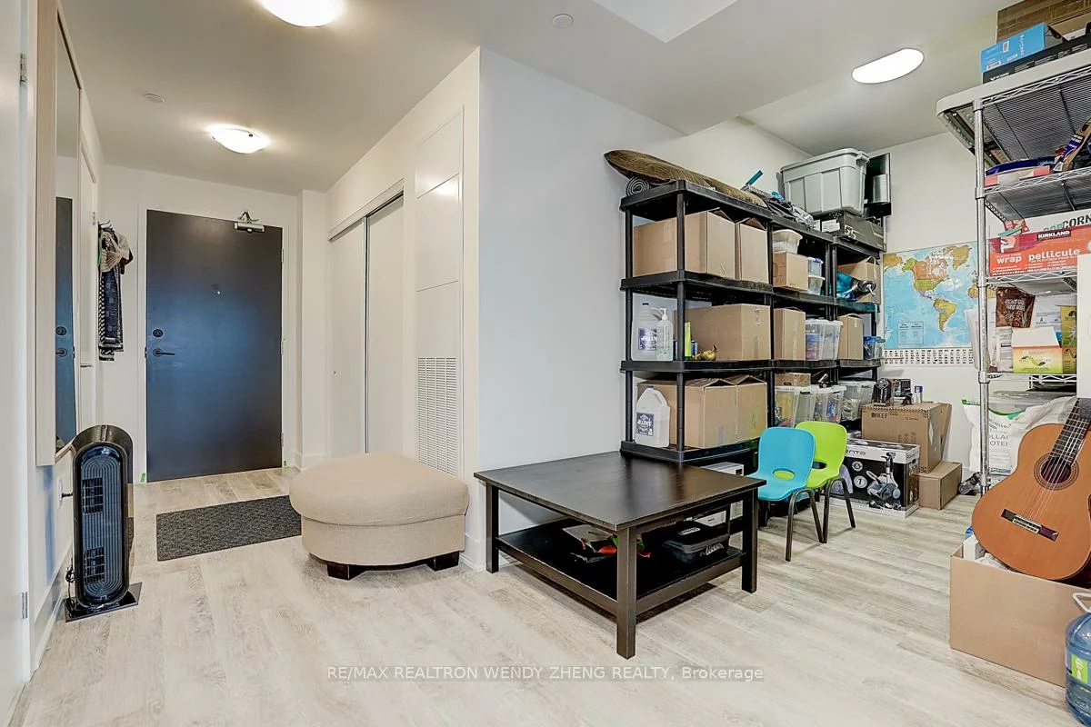 185, Deerfield, Central Newmarket, Newmarket