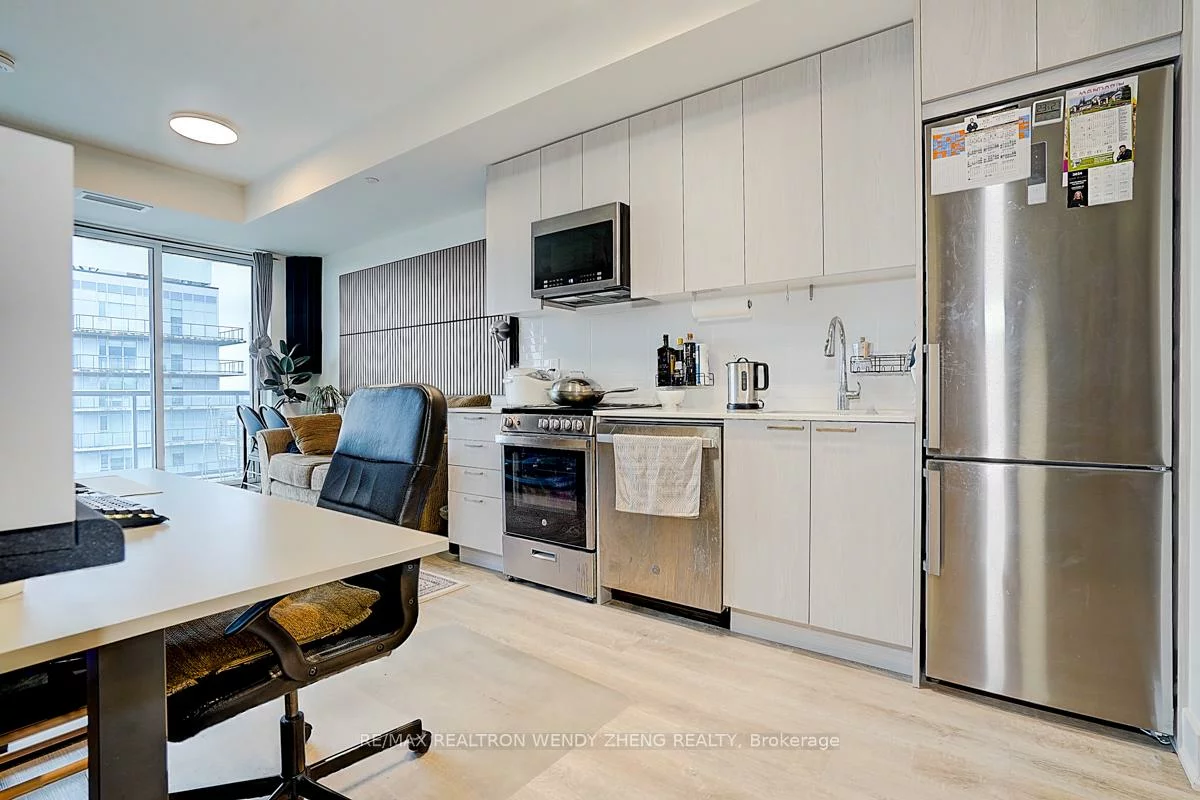 185, Deerfield, Central Newmarket, Newmarket