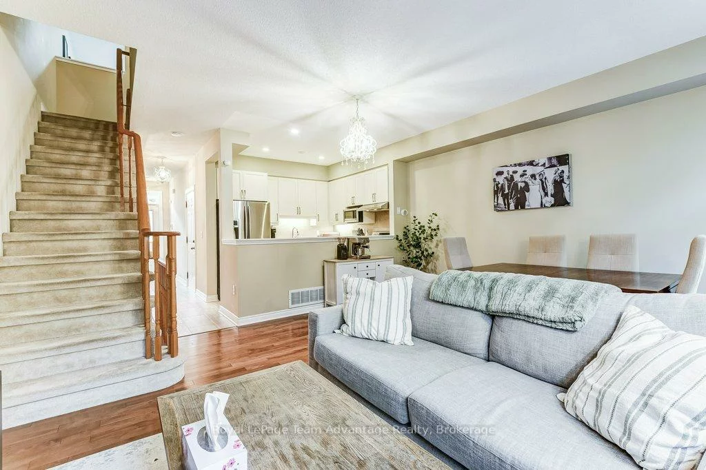 929, Creekfront, Gorham-College Manor, Newmarket