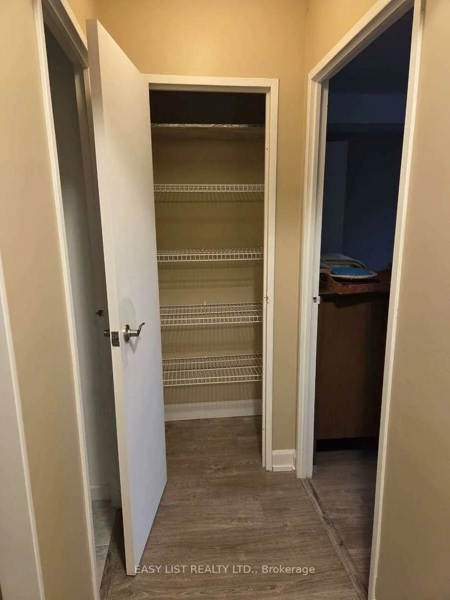 155, Main, Bristol-London, Newmarket