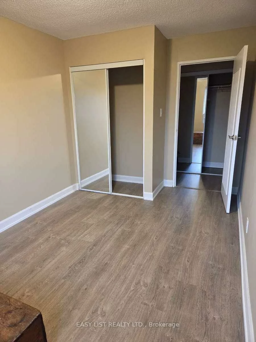 155, Main, Bristol-London, Newmarket