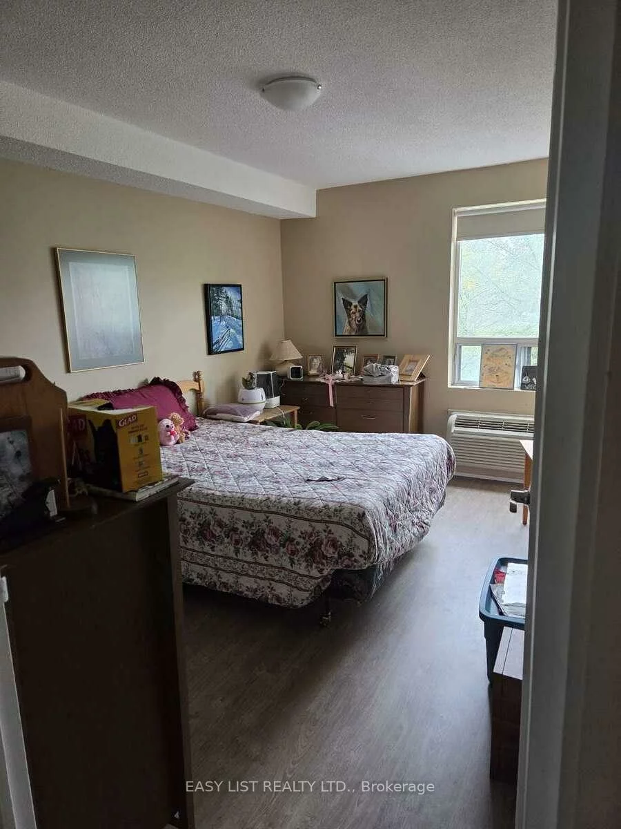 155, Main, Bristol-London, Newmarket