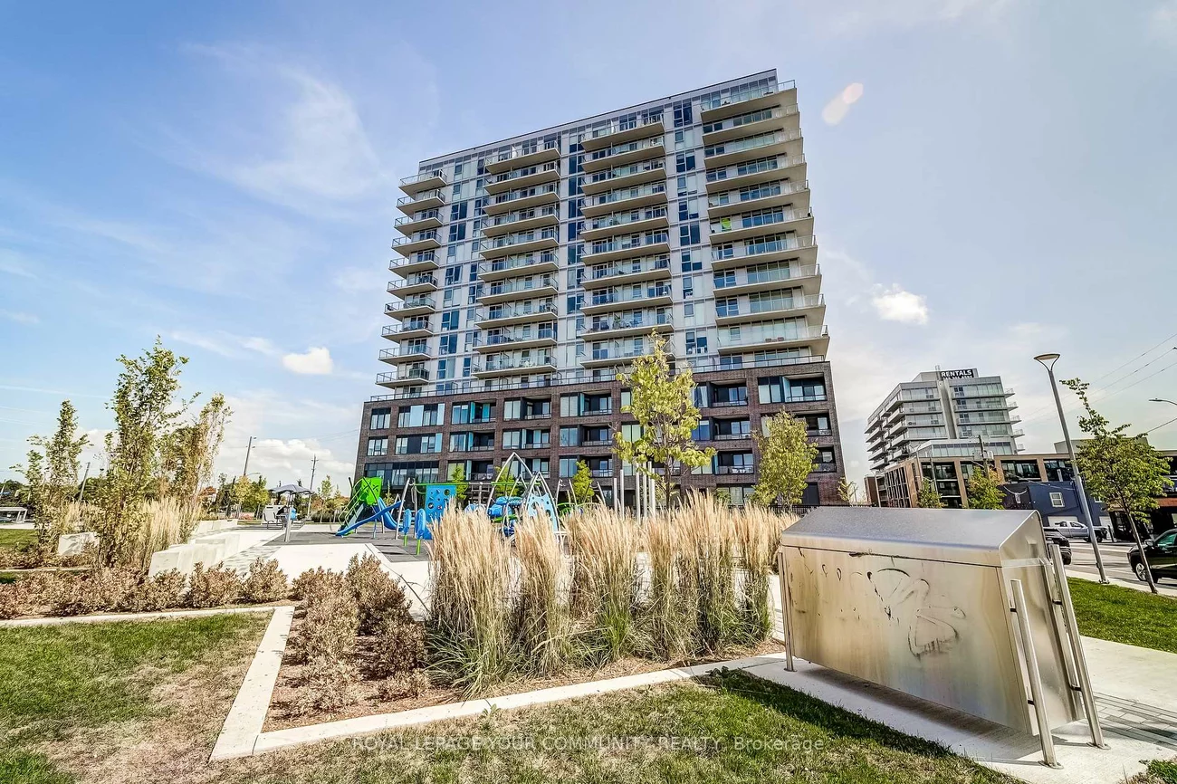 185, Deerfield, Central Newmarket, Newmarket