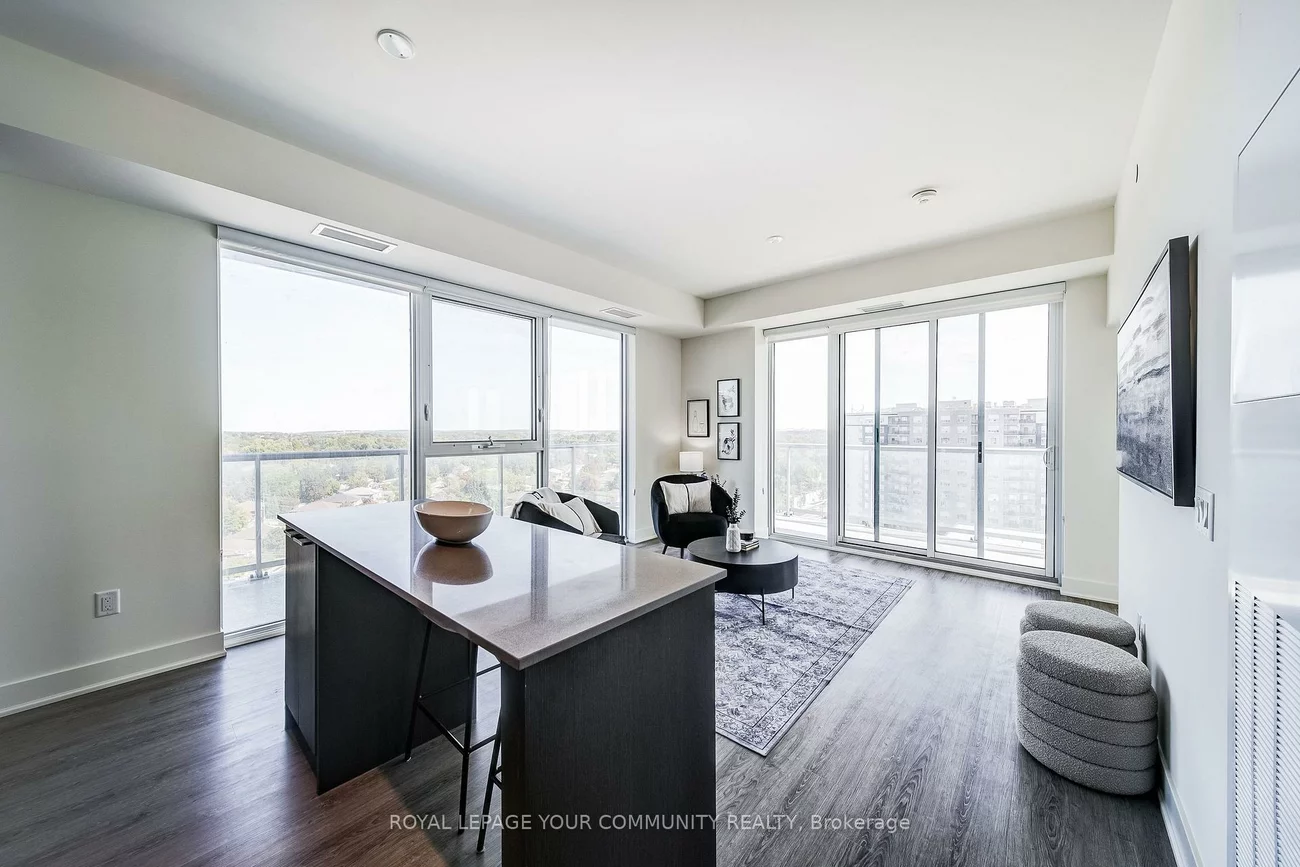 185, Deerfield, Central Newmarket, Newmarket