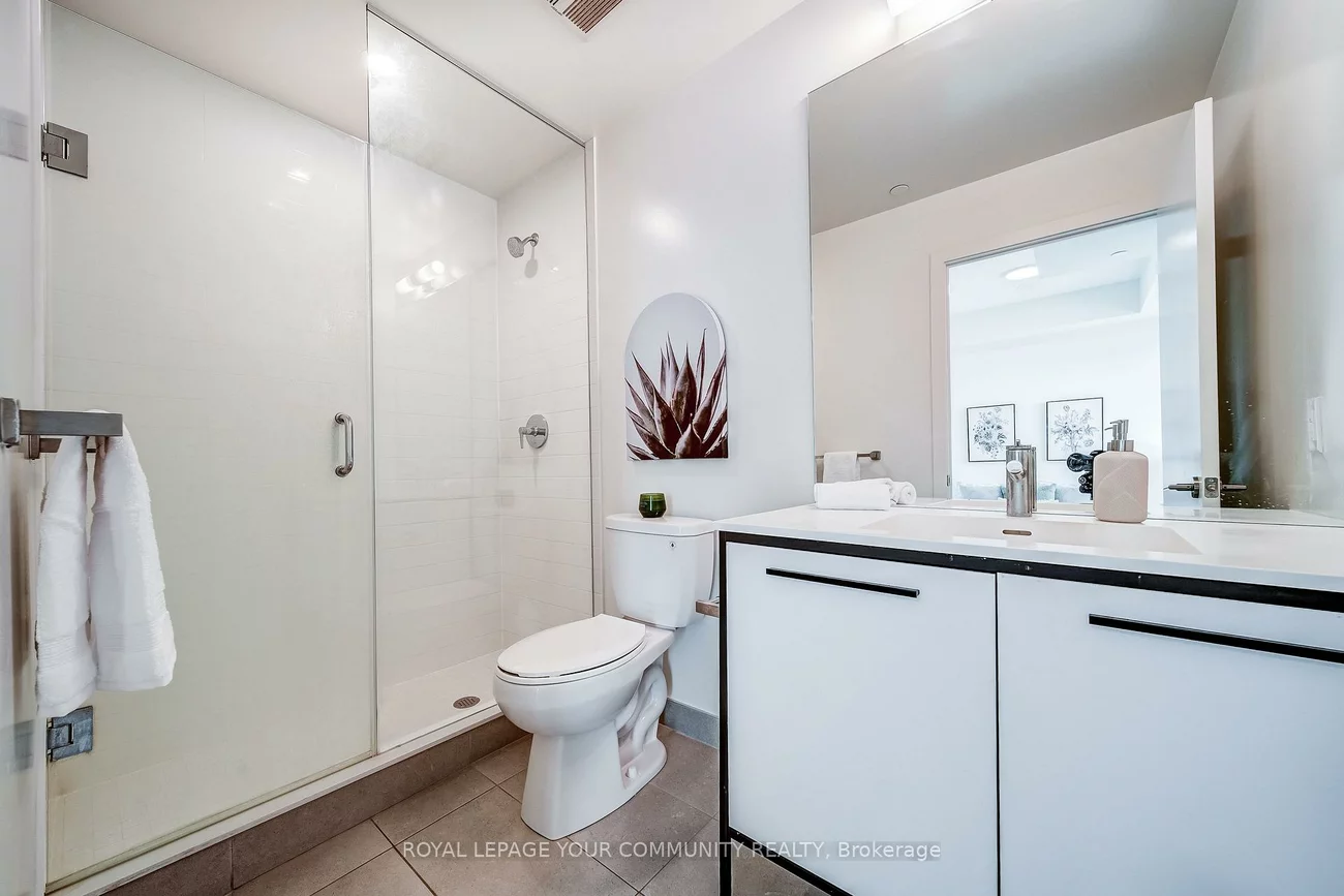 185, Deerfield, Central Newmarket, Newmarket