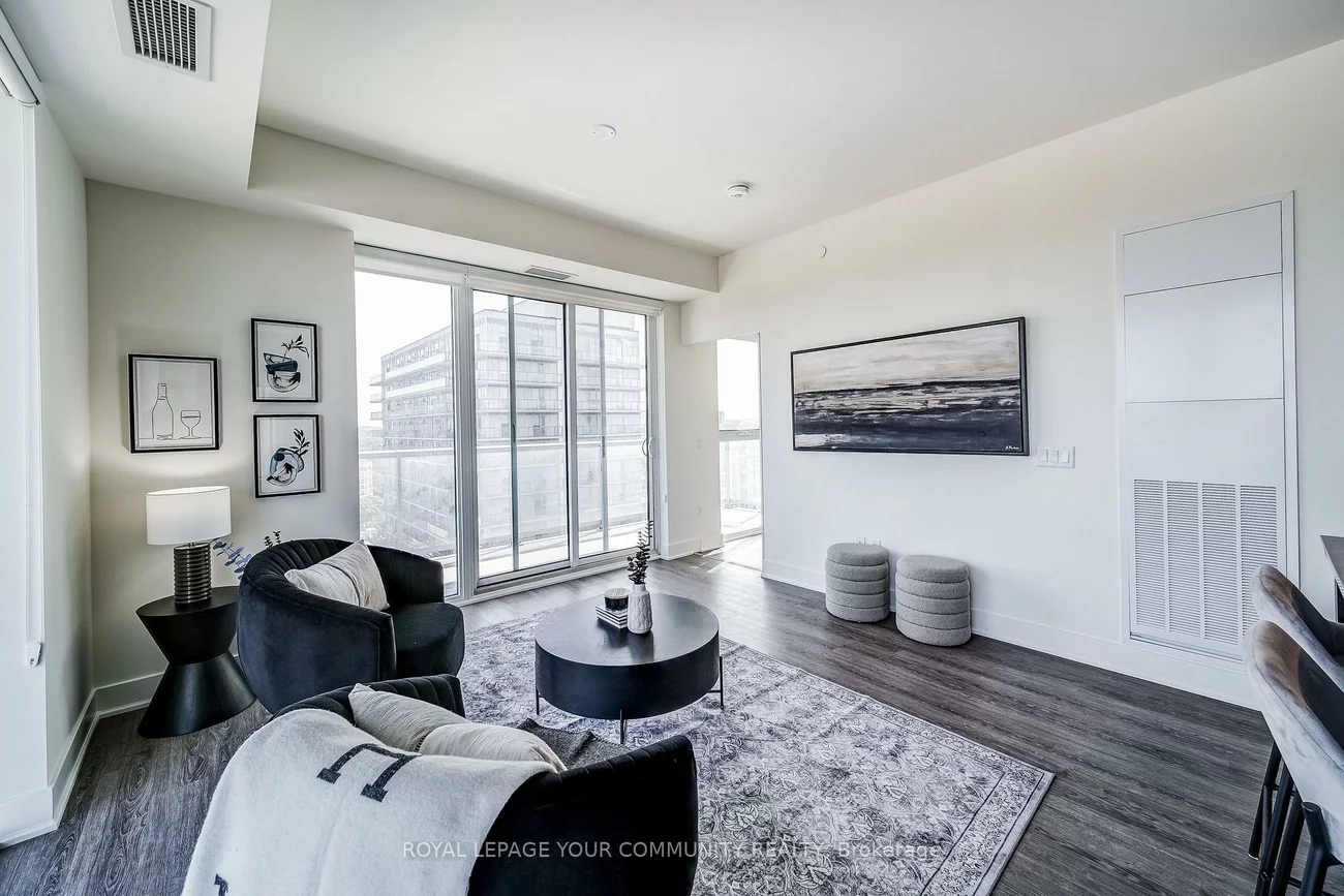 185, Deerfield, Central Newmarket, Newmarket