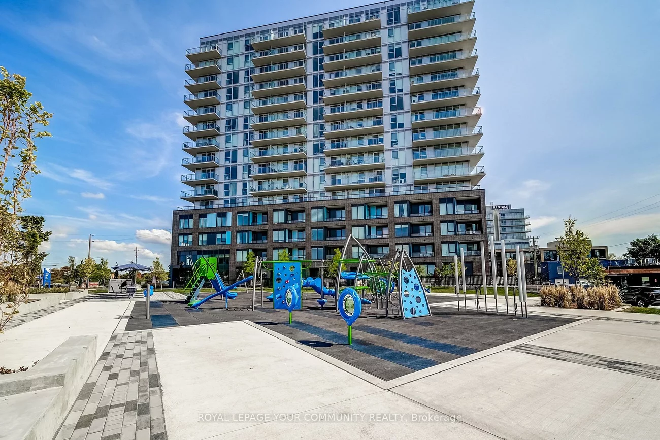 185, Deerfield, Central Newmarket, Newmarket