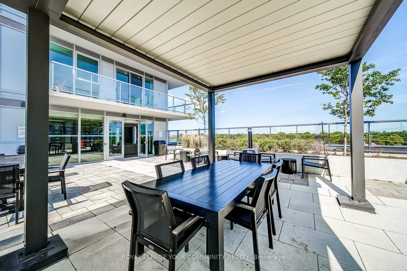 185, Deerfield, Central Newmarket, Newmarket