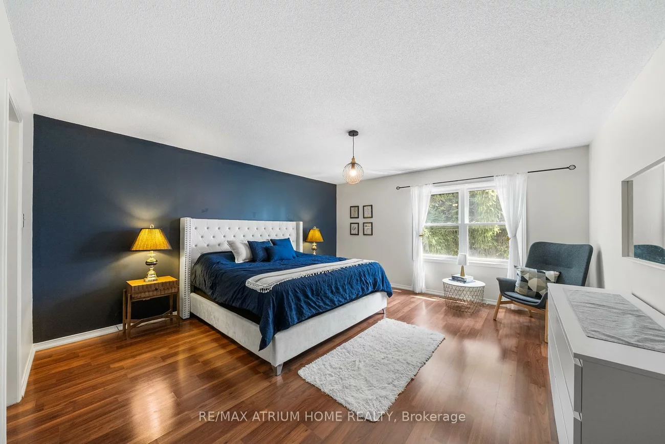 115, Main, Central Newmarket, Newmarket