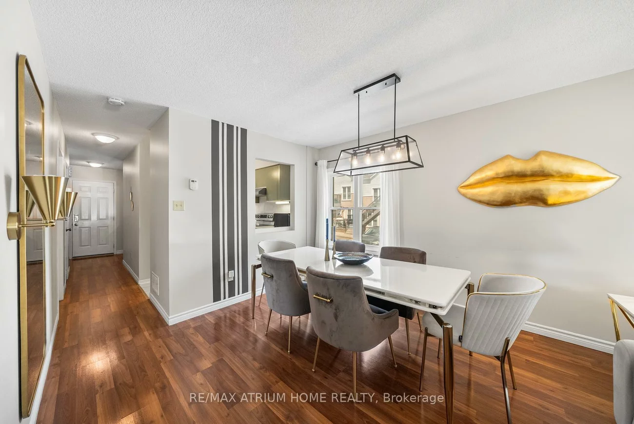 115, Main, Central Newmarket, Newmarket