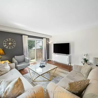 115, Main, Central Newmarket, Newmarket