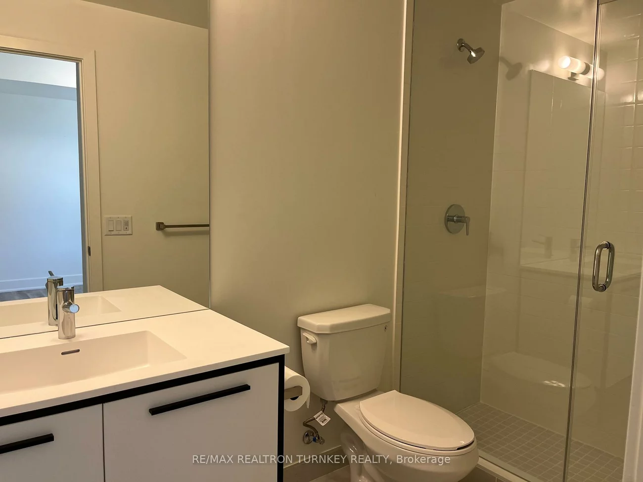 185, Deerfield, Central Newmarket, Newmarket