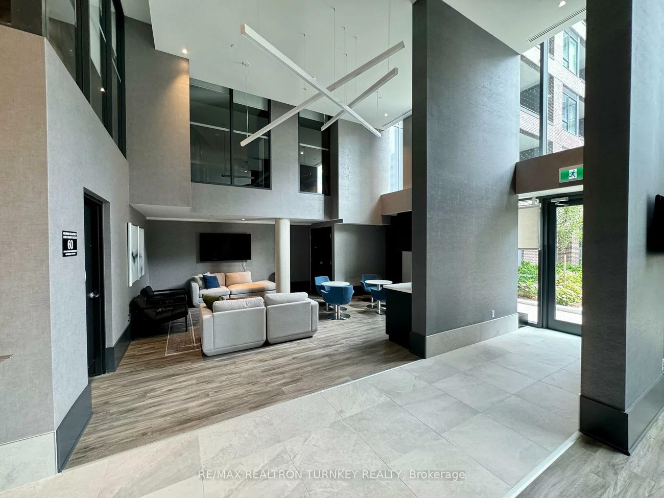 185, Deerfield, Central Newmarket, Newmarket